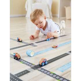 HAPE Игровой набор Деревянный поезд с лентой рельсов E0462_HP